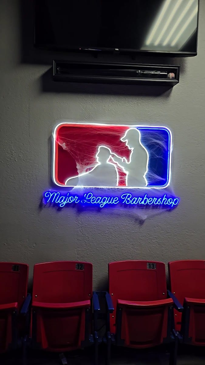 Major League Barbershop, photo 2