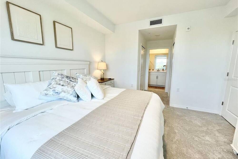 Picturesque Punta Gorda Condo on Golf Course with Nature Preserve Views!