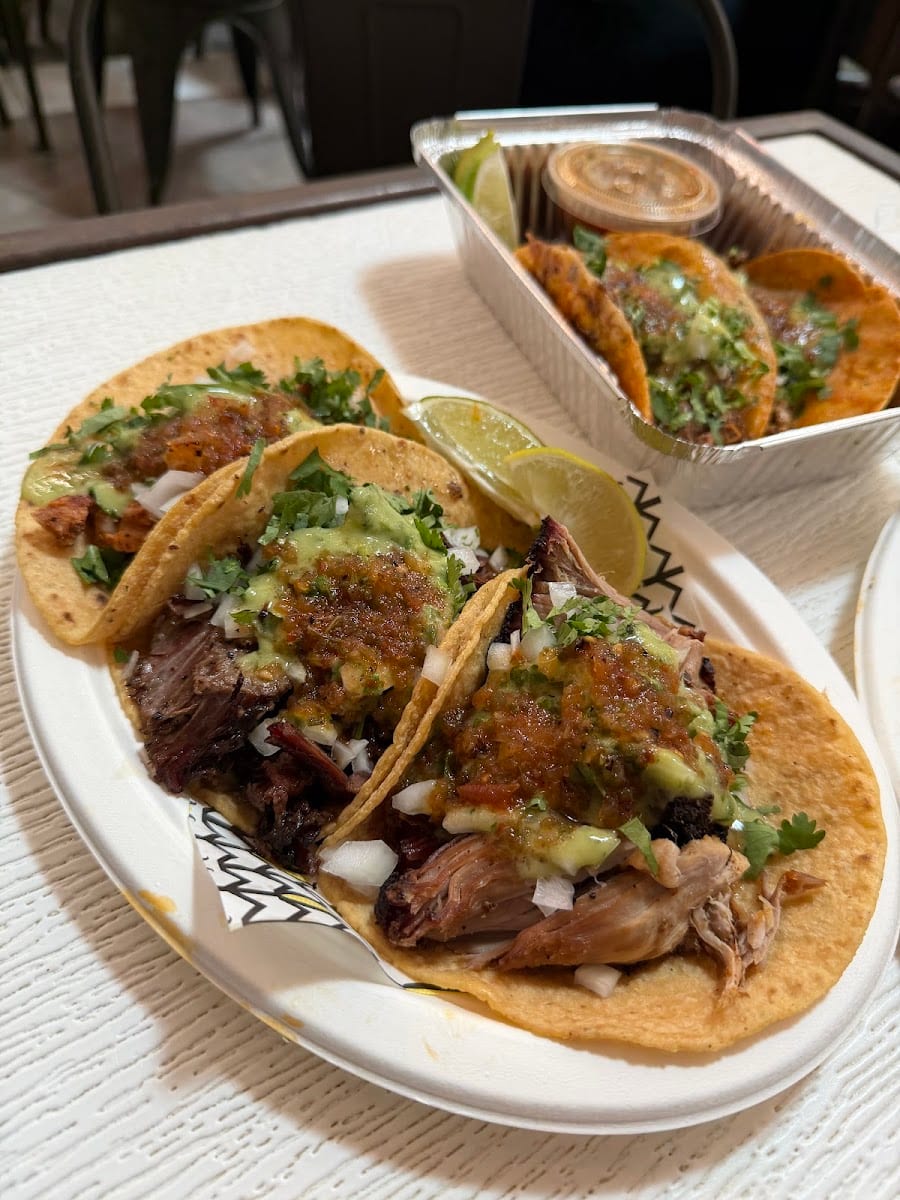 Carlitos Barbecue Taqueria