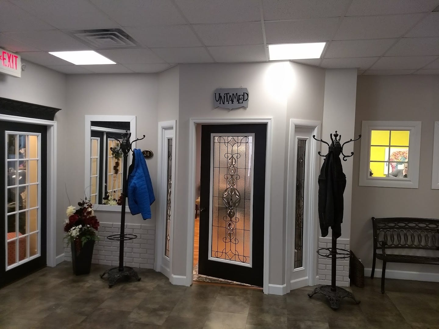 Untamed Salon, photo 2
