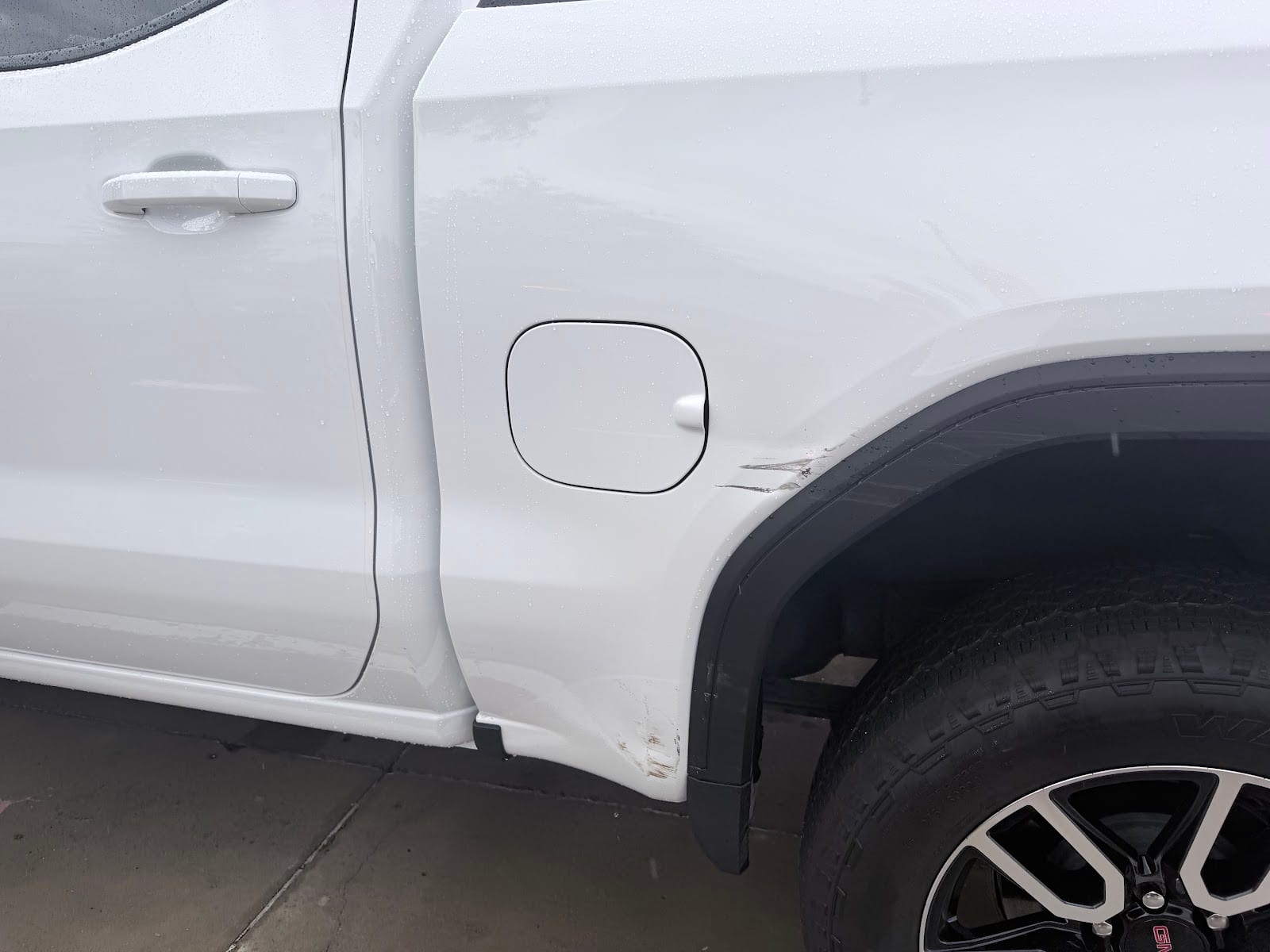 Caliber Collision, photo 3
