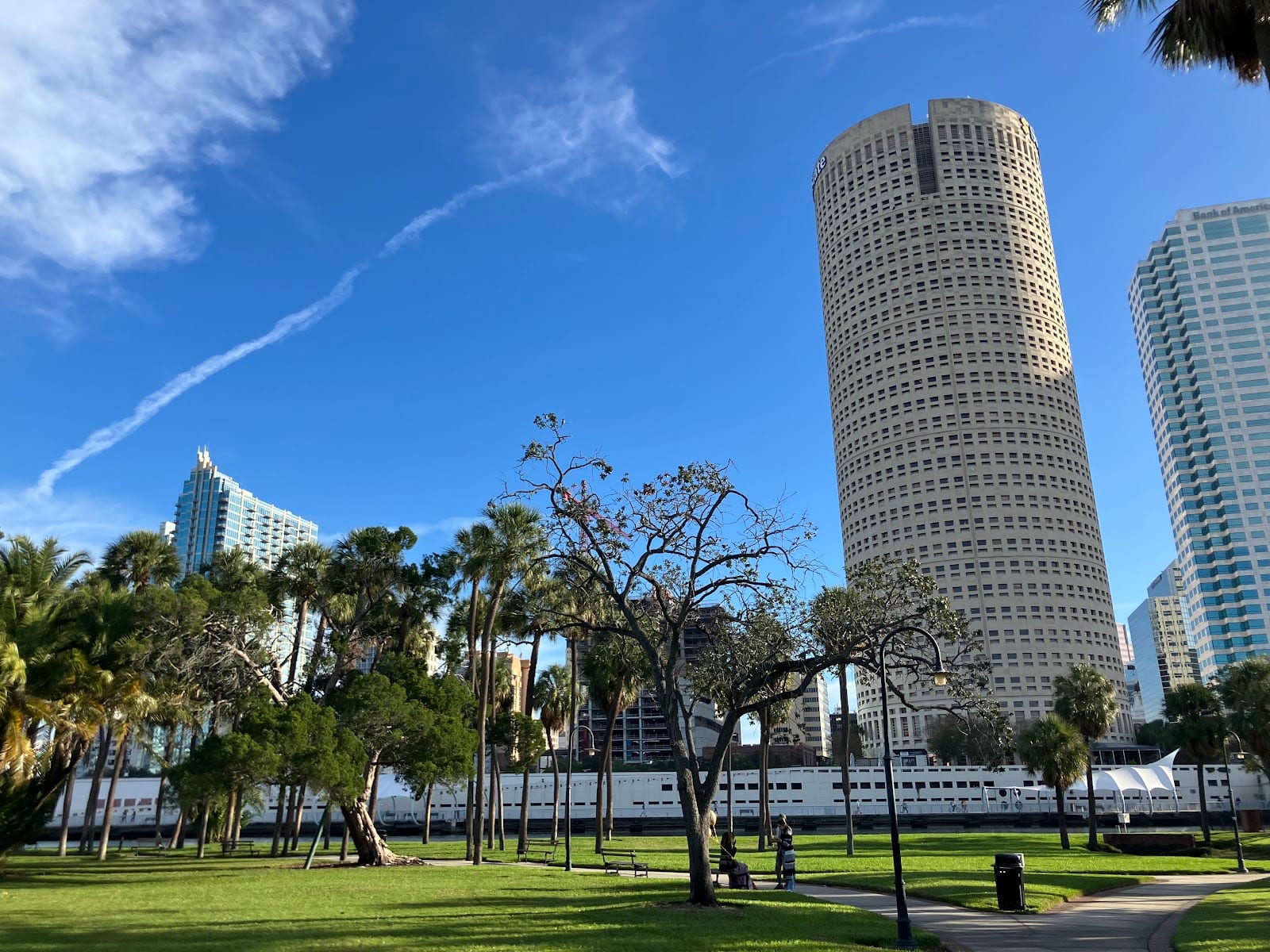 Tampa Riverwalk at Curtis Hixon Waterfront Park, photo 2