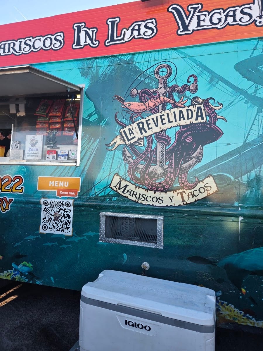 La Reveliada Tacos and Mariscos, photo 2