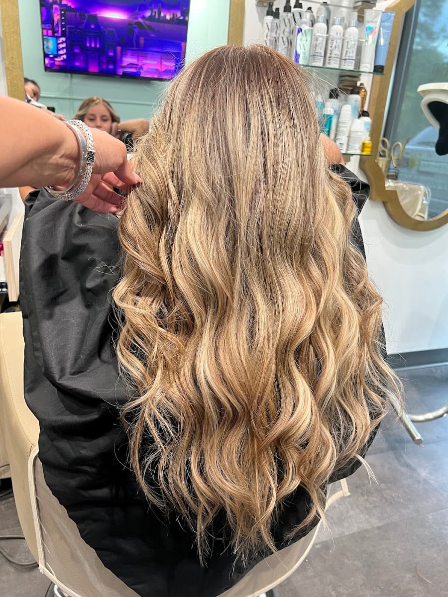 Kelly Salinas Hair Salon, photo 2
