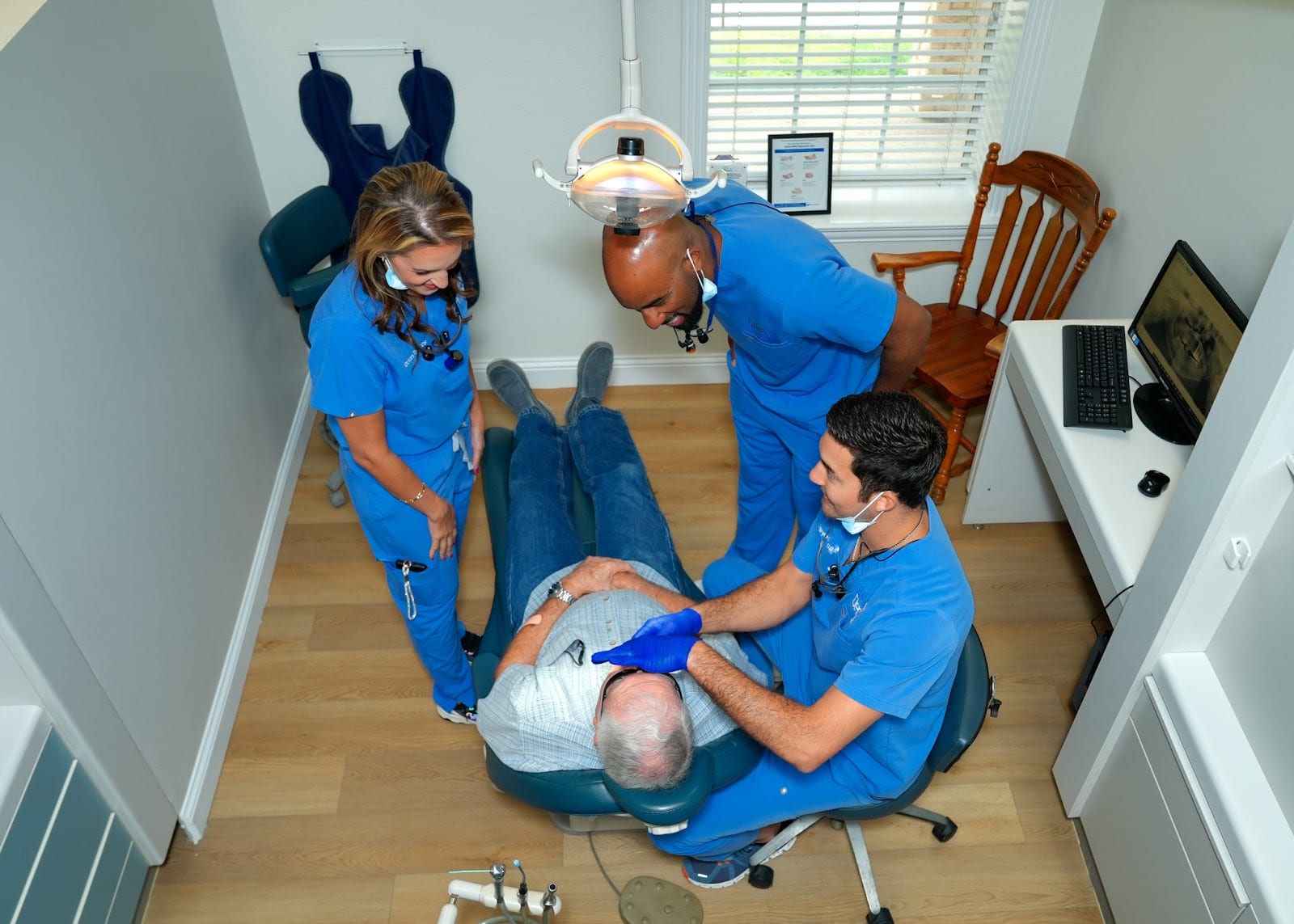 Custom Dental of The Colony