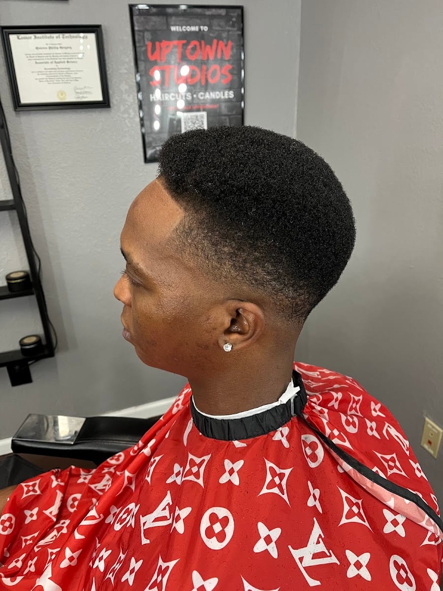 Quin At 1923 Barber Parlor, photo 2