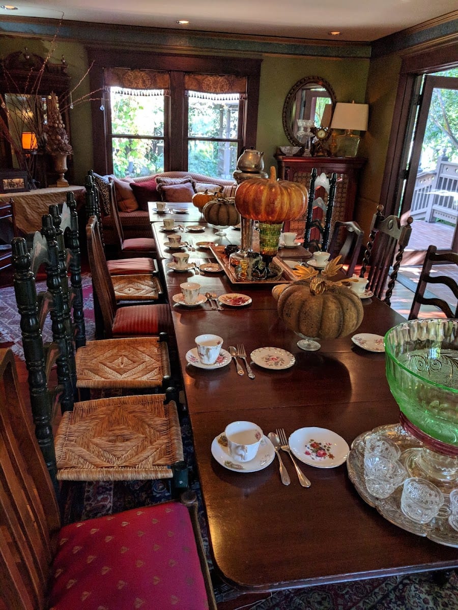 The McCharles House & Gardens, photo 2