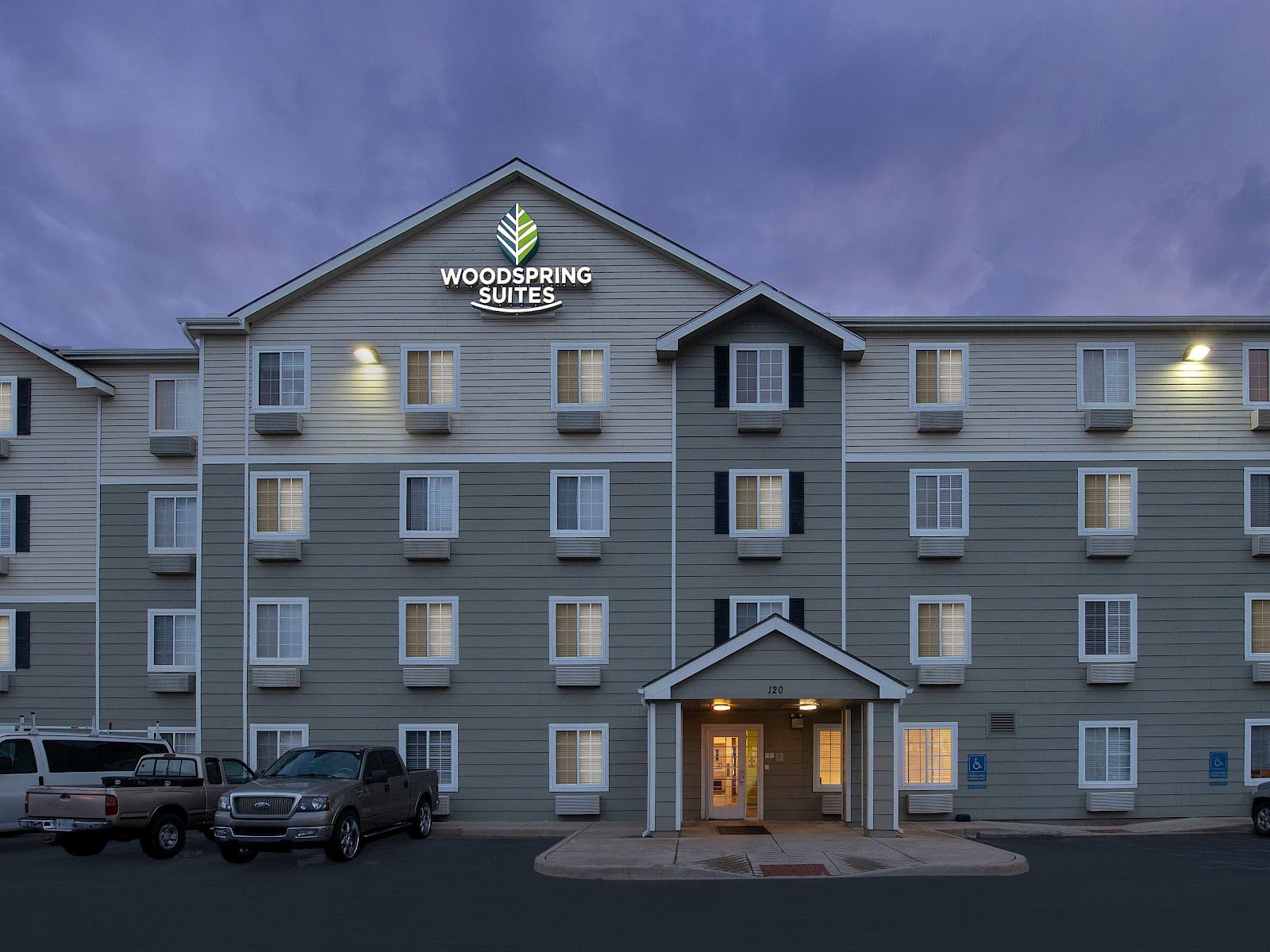 Madison Inn & Suites, photo 3