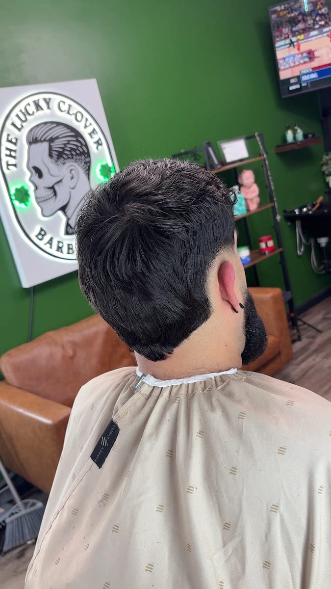 The Lucky Clover Barbershop, photo 4