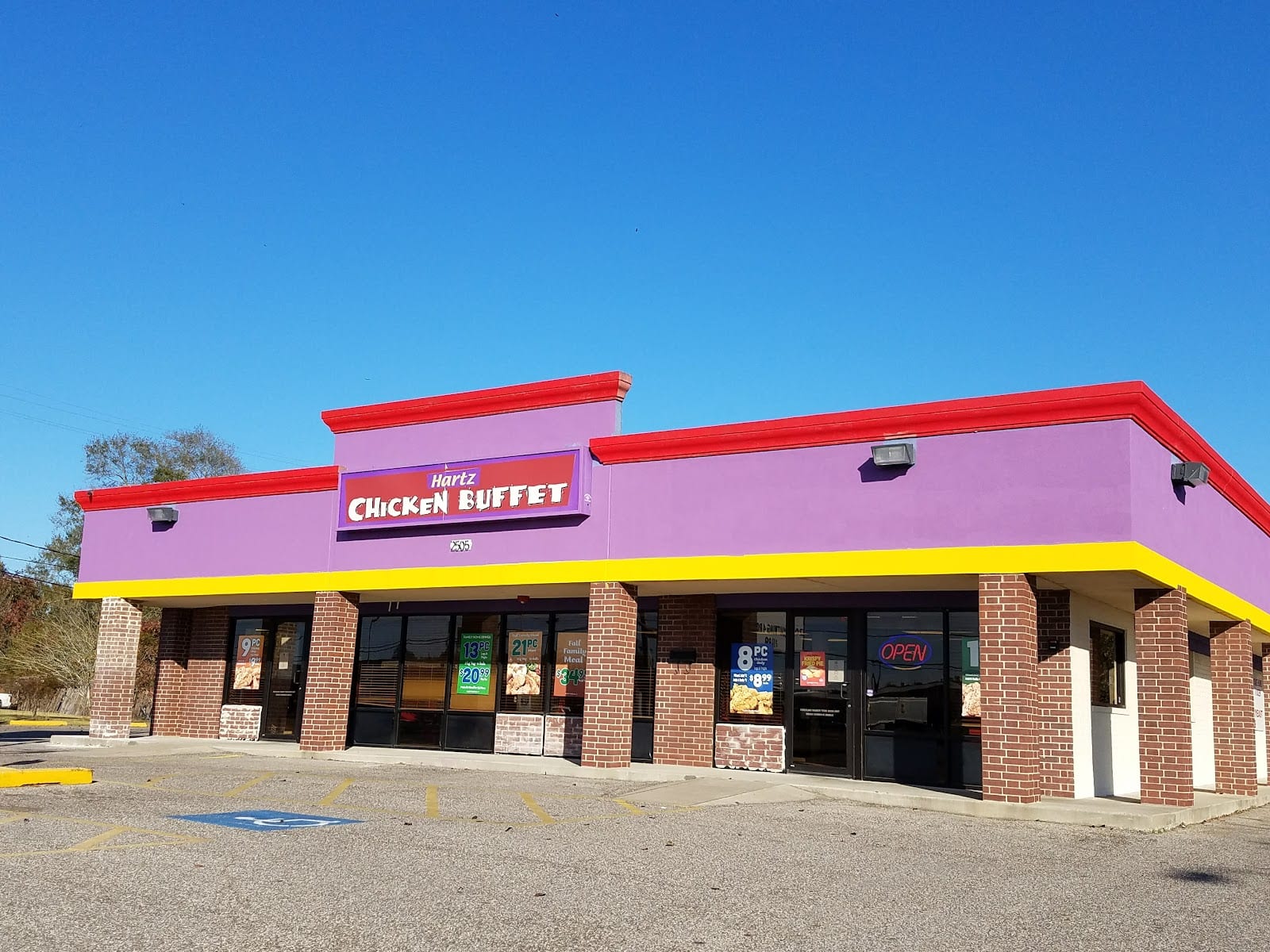 Hartz Chicken Buffet, photo 2