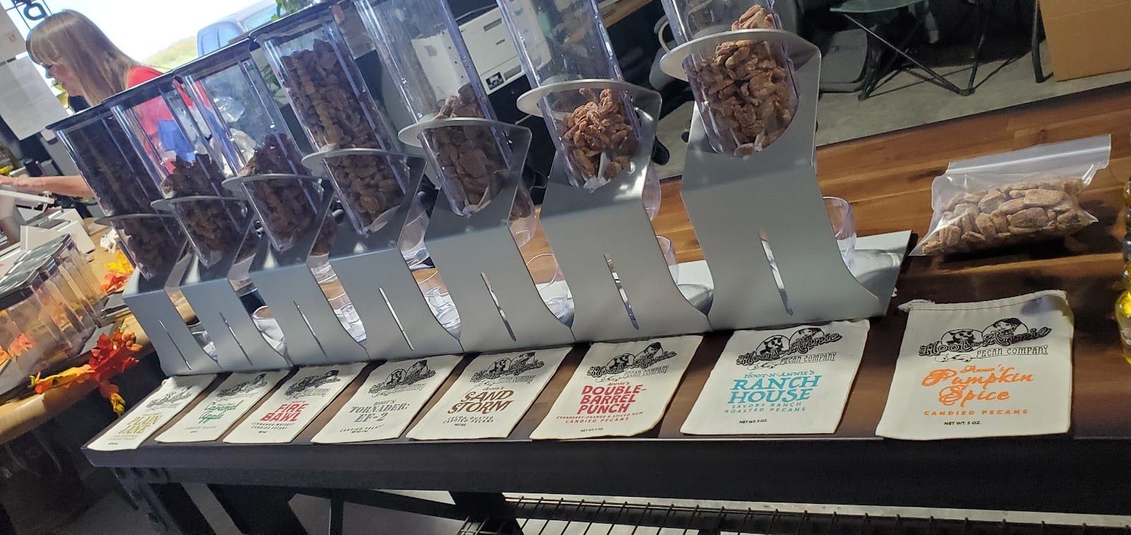 Hoot-n-Annie Pecan Company