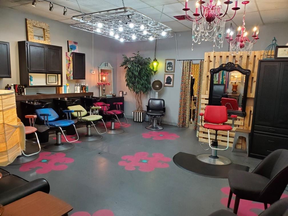DELiJAH Salon & Boutique