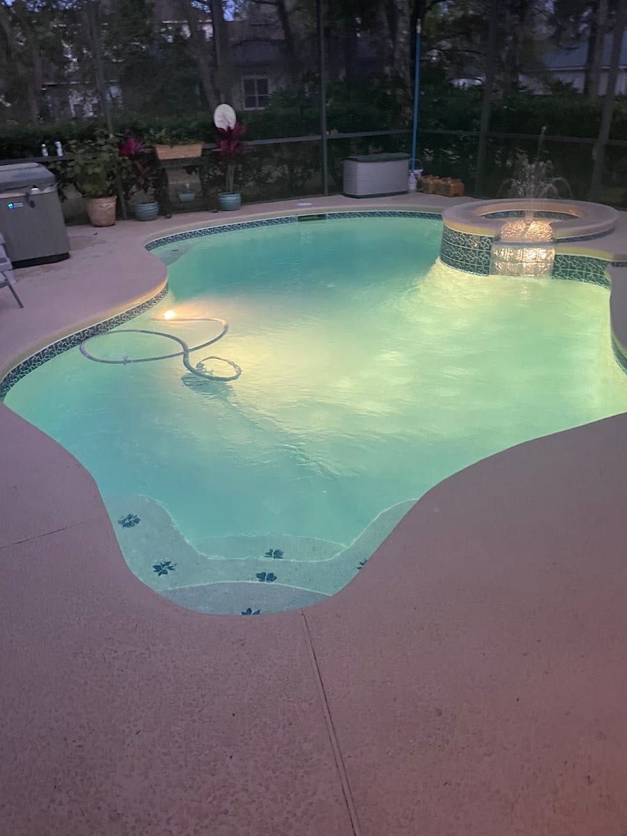 Crystal Pools And Spas Of North Florida Inc