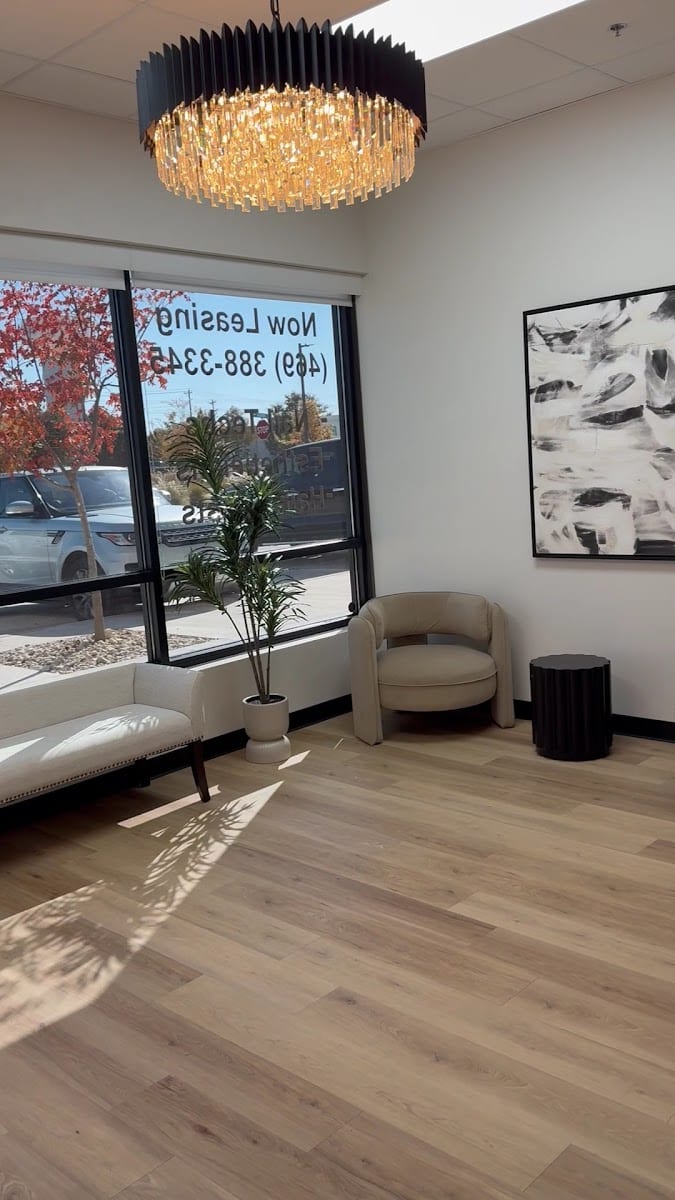 Belle Vie Salon Suites and Spa. Spaces available for rent, photo 3