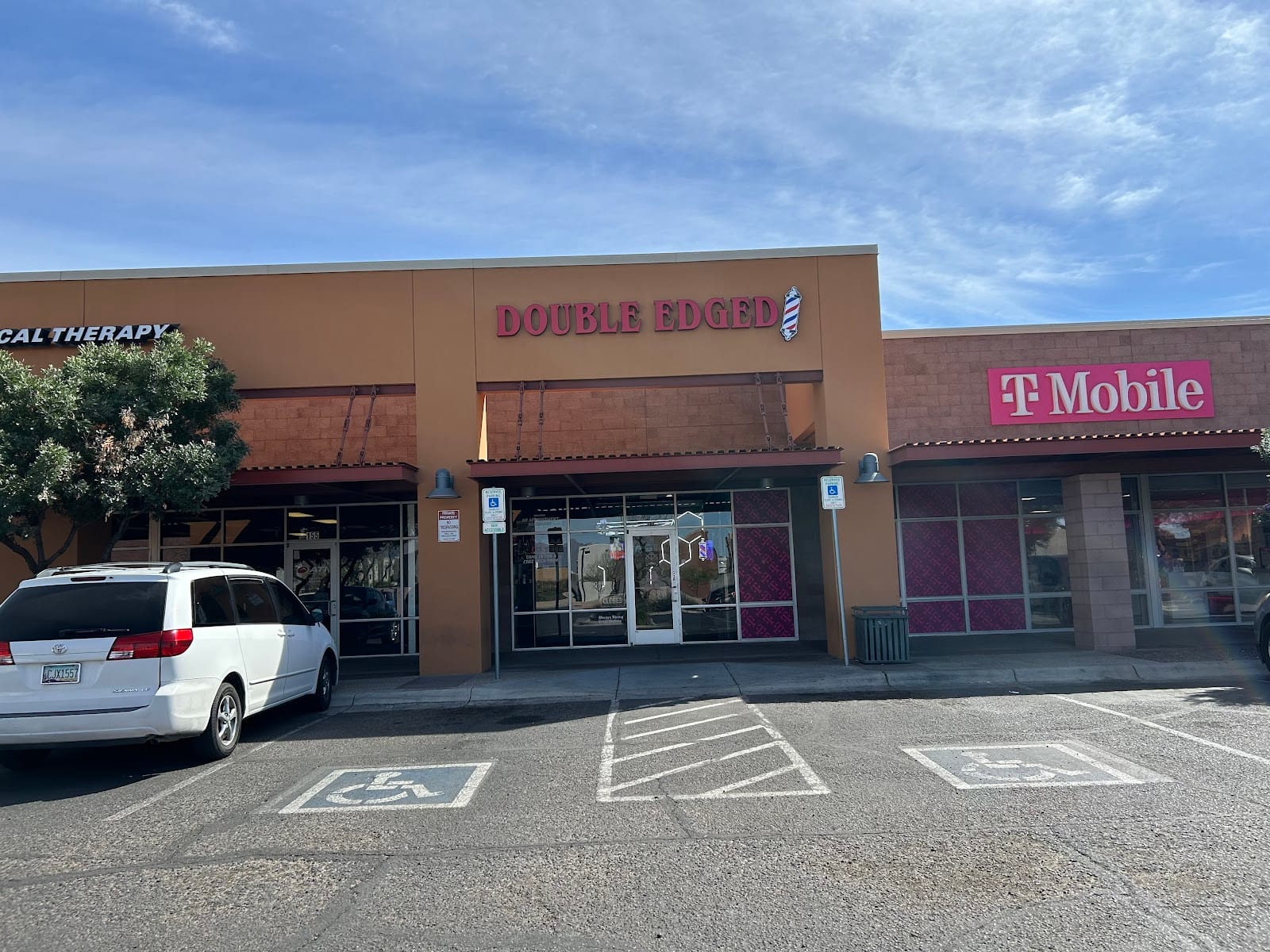 Double Edged Barbershop, photo 2