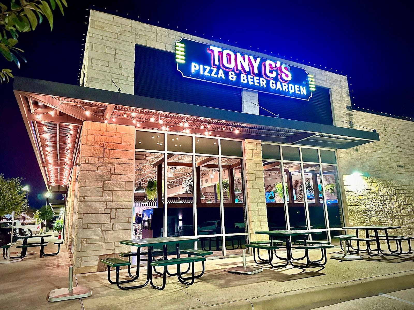 Tony C's Pizza & Beer Garden - Round Rock
