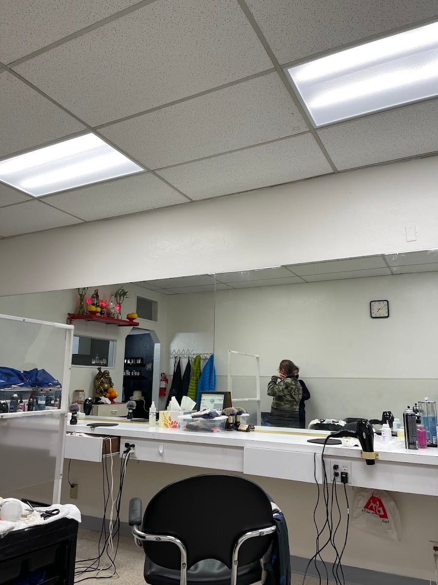 Yan Yan Beauty Salon
