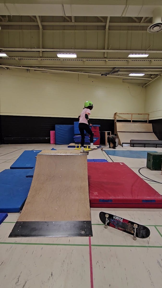 Jimmie Simpson Recreation Centre, photo 2