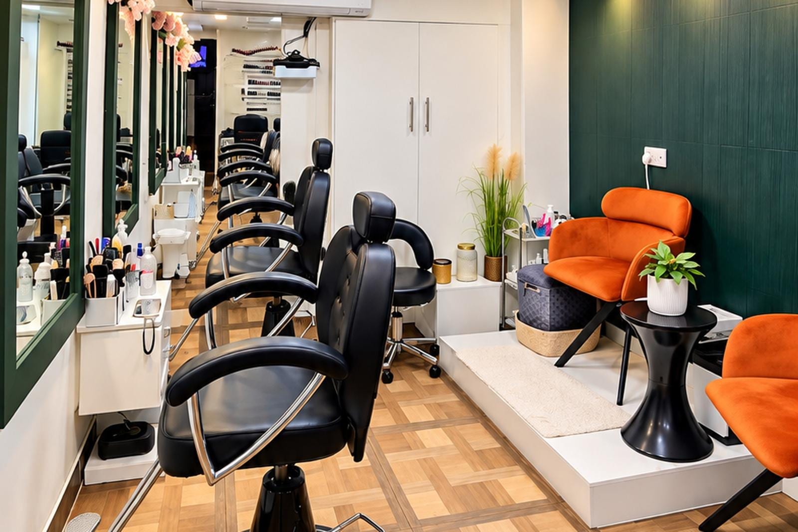 Leo Beauty Bar