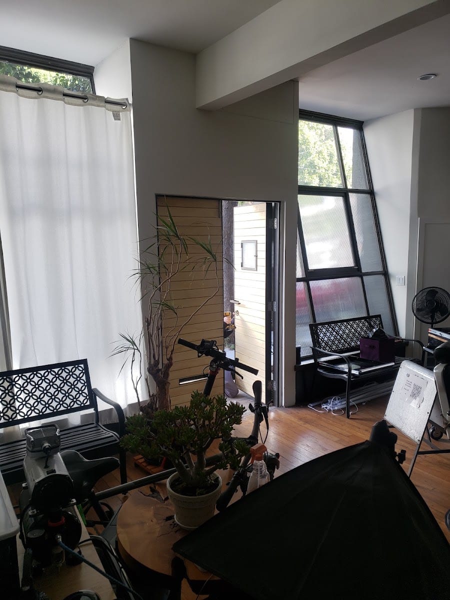 Man Cave Barber & Shave, photo 2