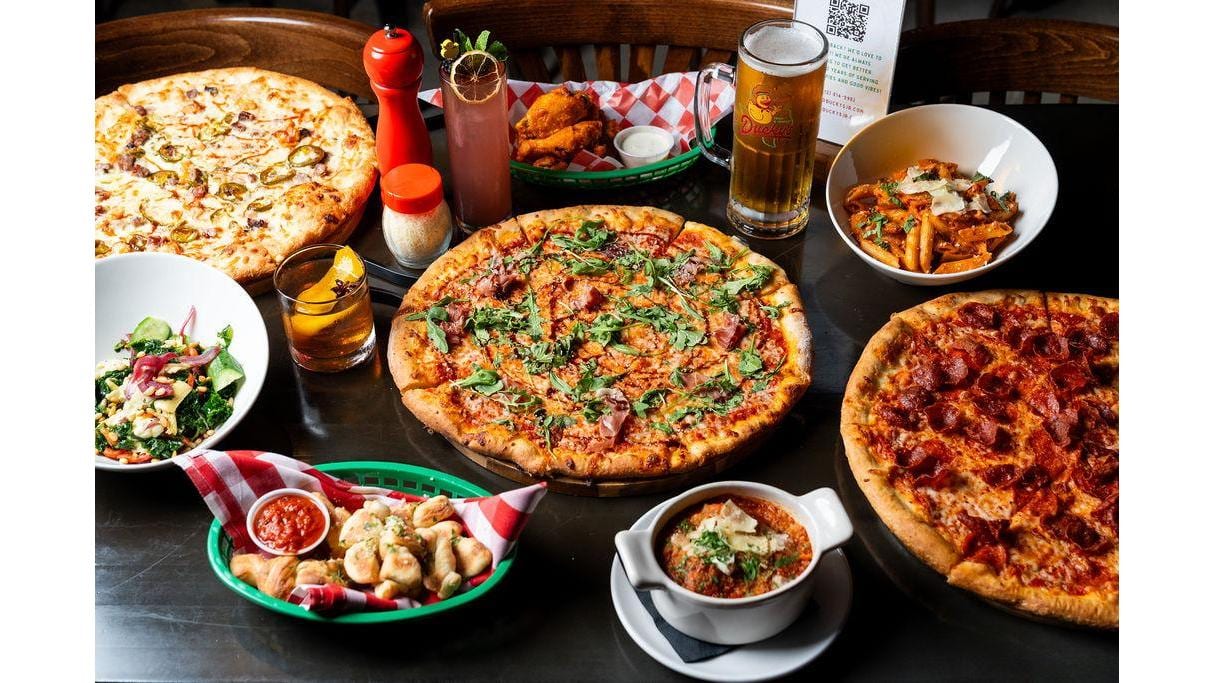 Duckys Pizza & Tavern