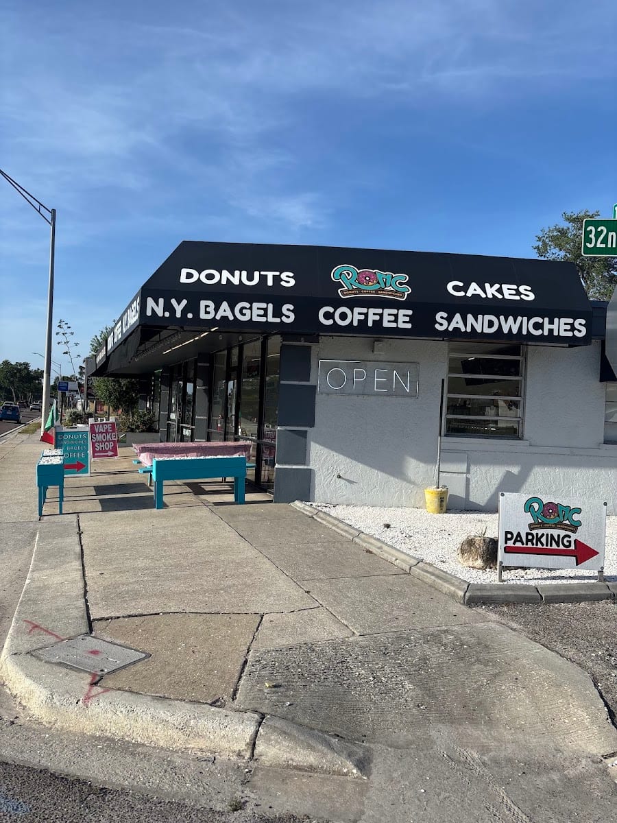 RONC’S Ronchini’s Cafe of North Tamiami, photo 2