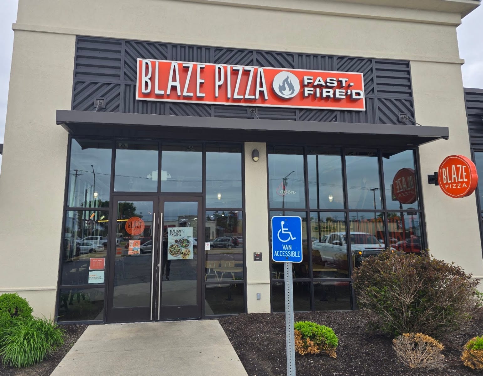 Blaze Pizza, photo 2