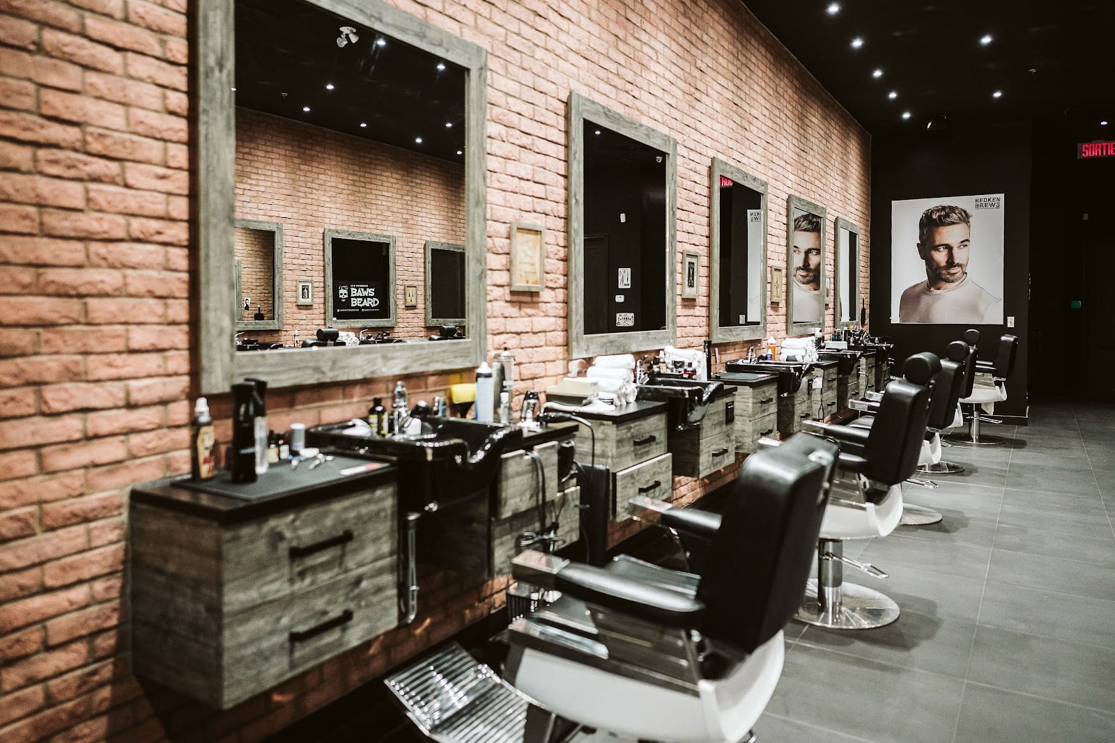 The Men's Chair Barber, photo 2