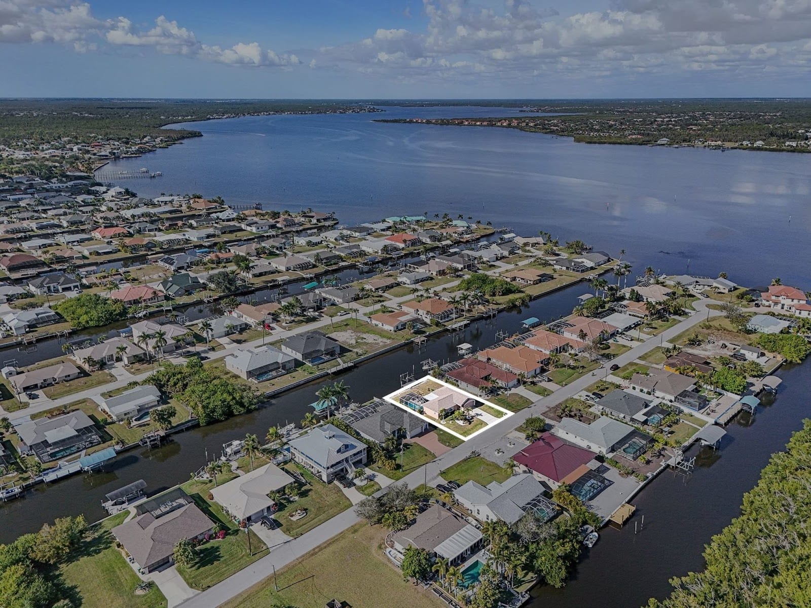 Brenda Amboyan, Licensed Real Estate Broker, photo 4