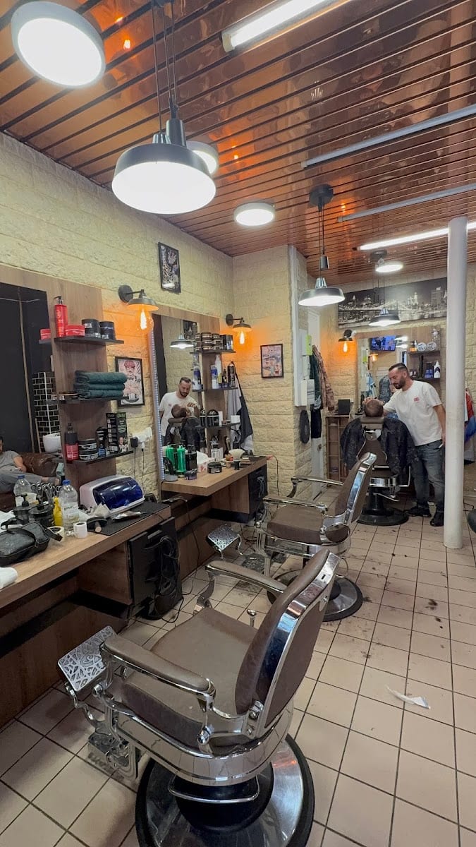 Barber shop 16 eme