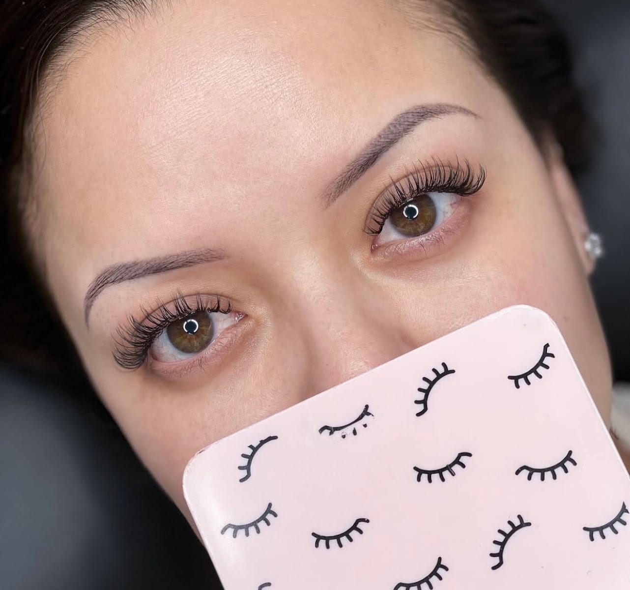 The Lash Gal, photo 2