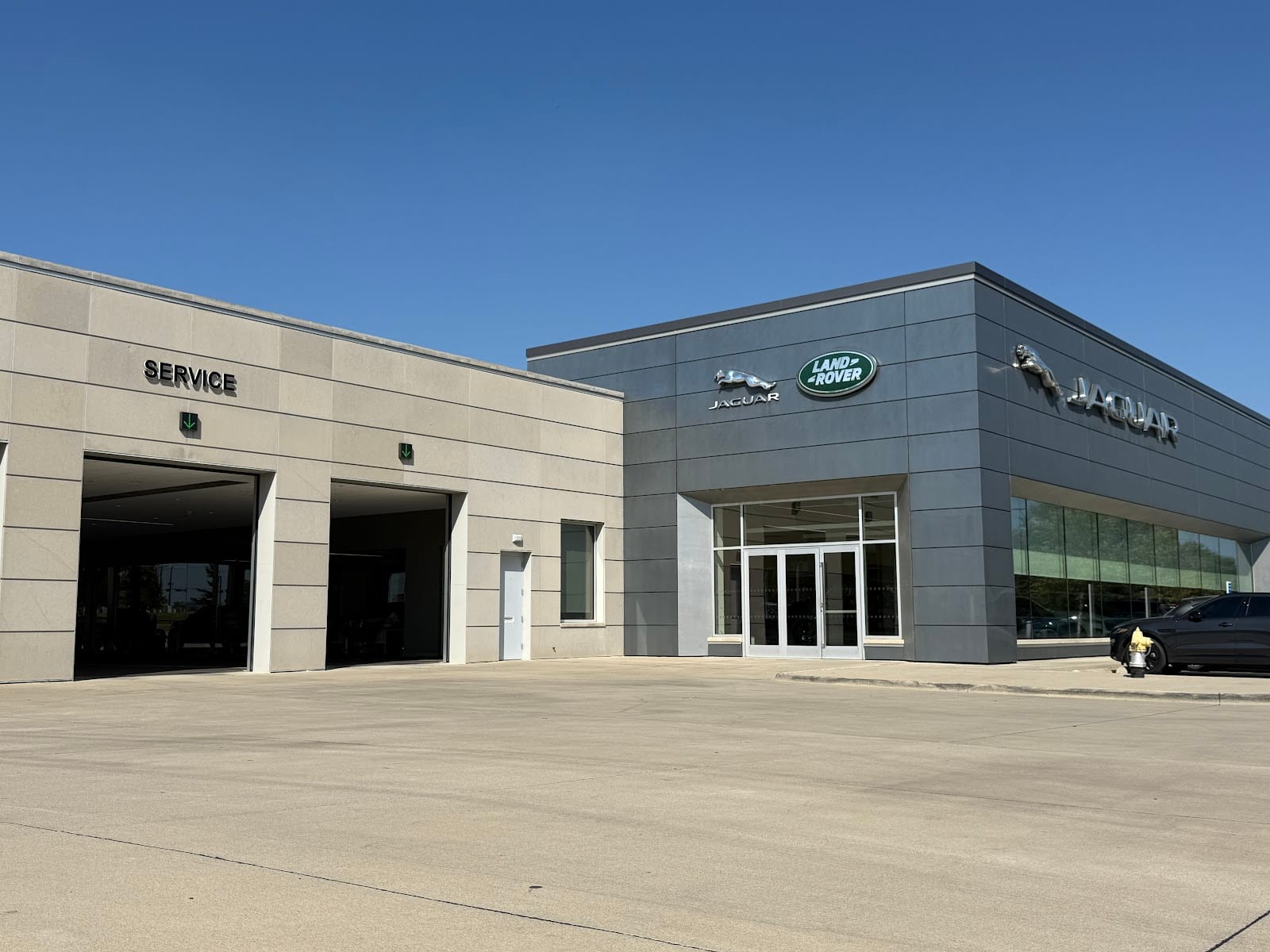 Land Rover Frisco Service and Parts Center, photo 3