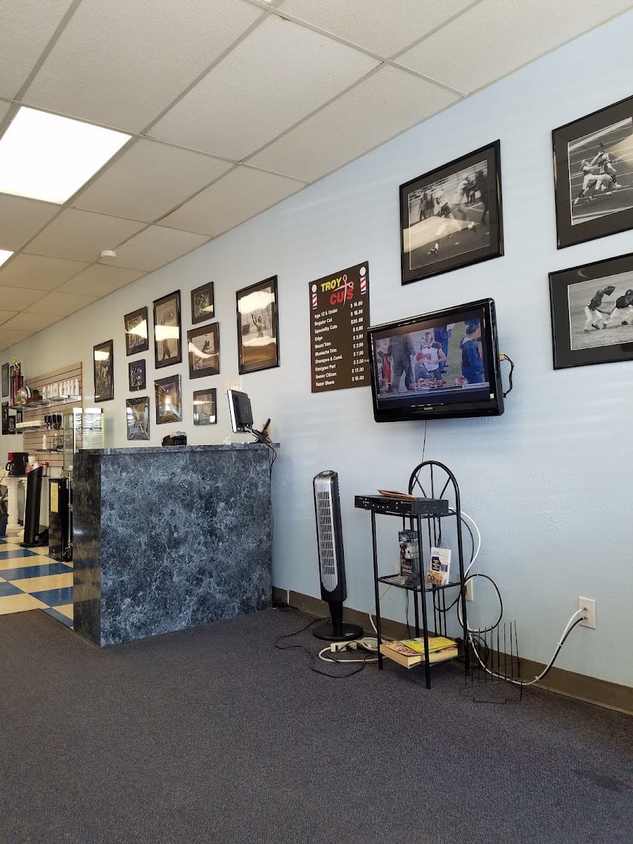 Troy Cuts Barber Shop., photo 4