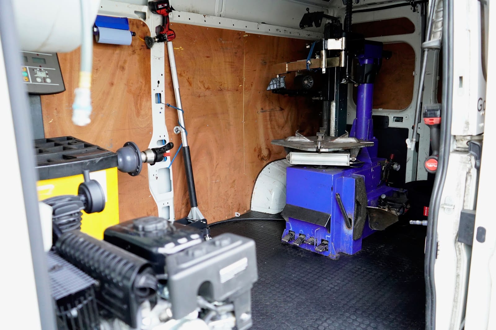 QuickGrip - Mobile Tyre Services, photo 2