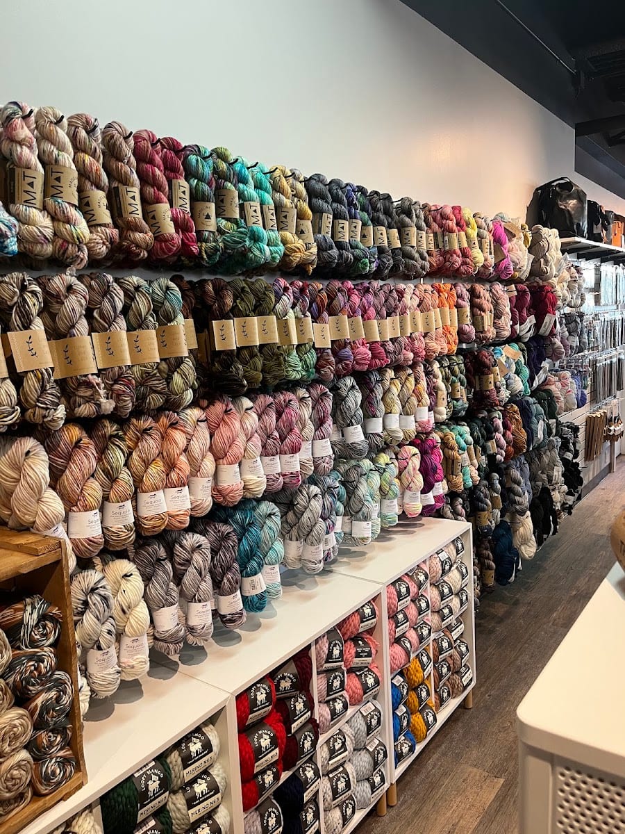 Statement Junkie Yarn Co., photo 3