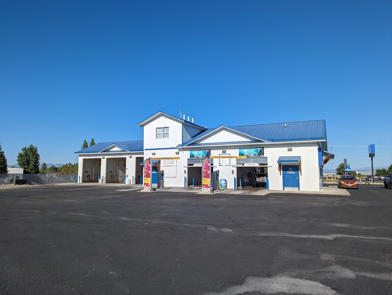 Rod's N Dogs Car Wash