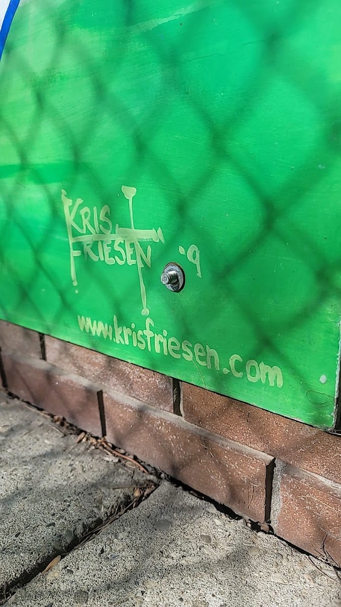 Kris Friesen, photo 4