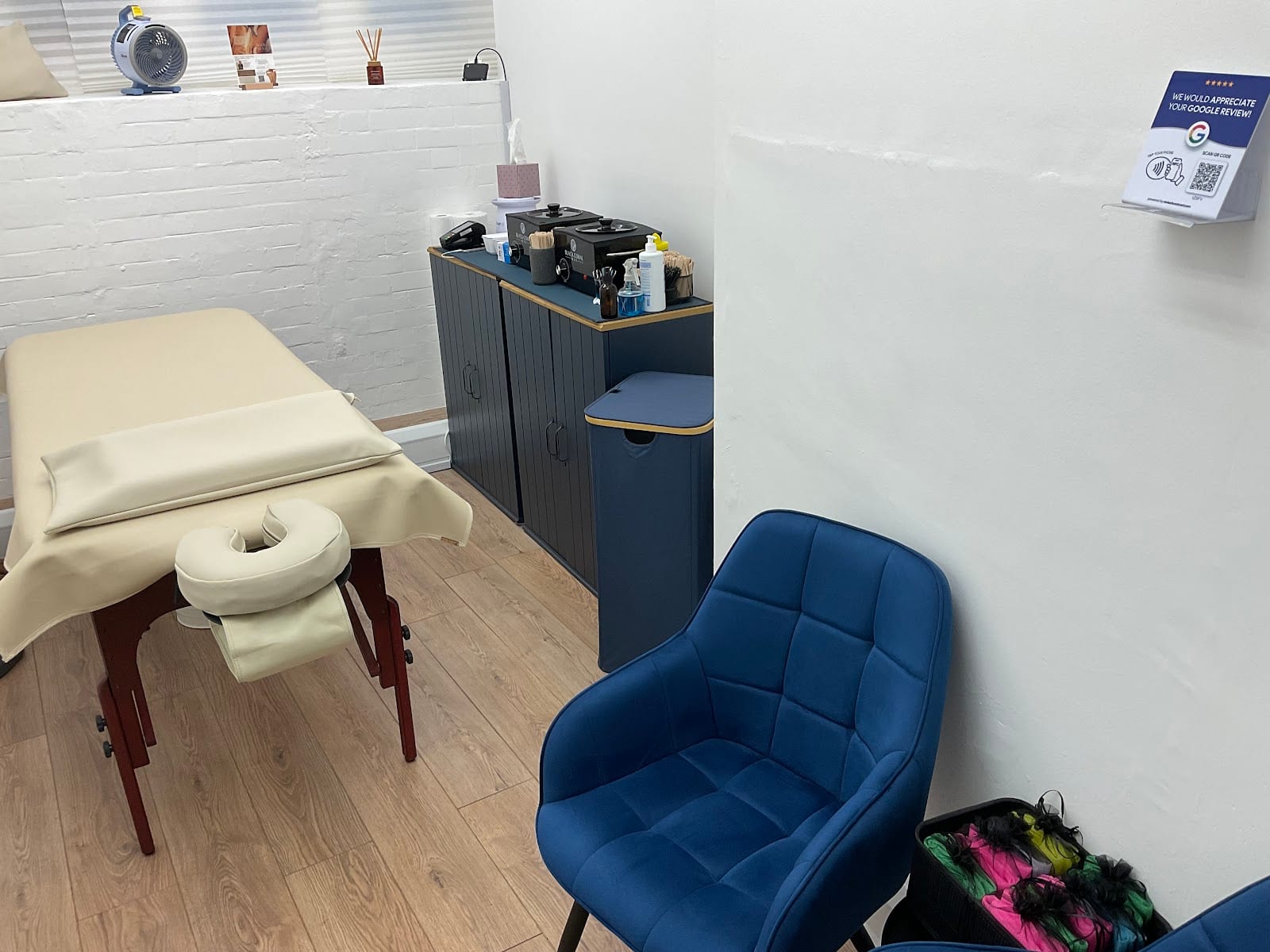 His and Her Luxurious Studio