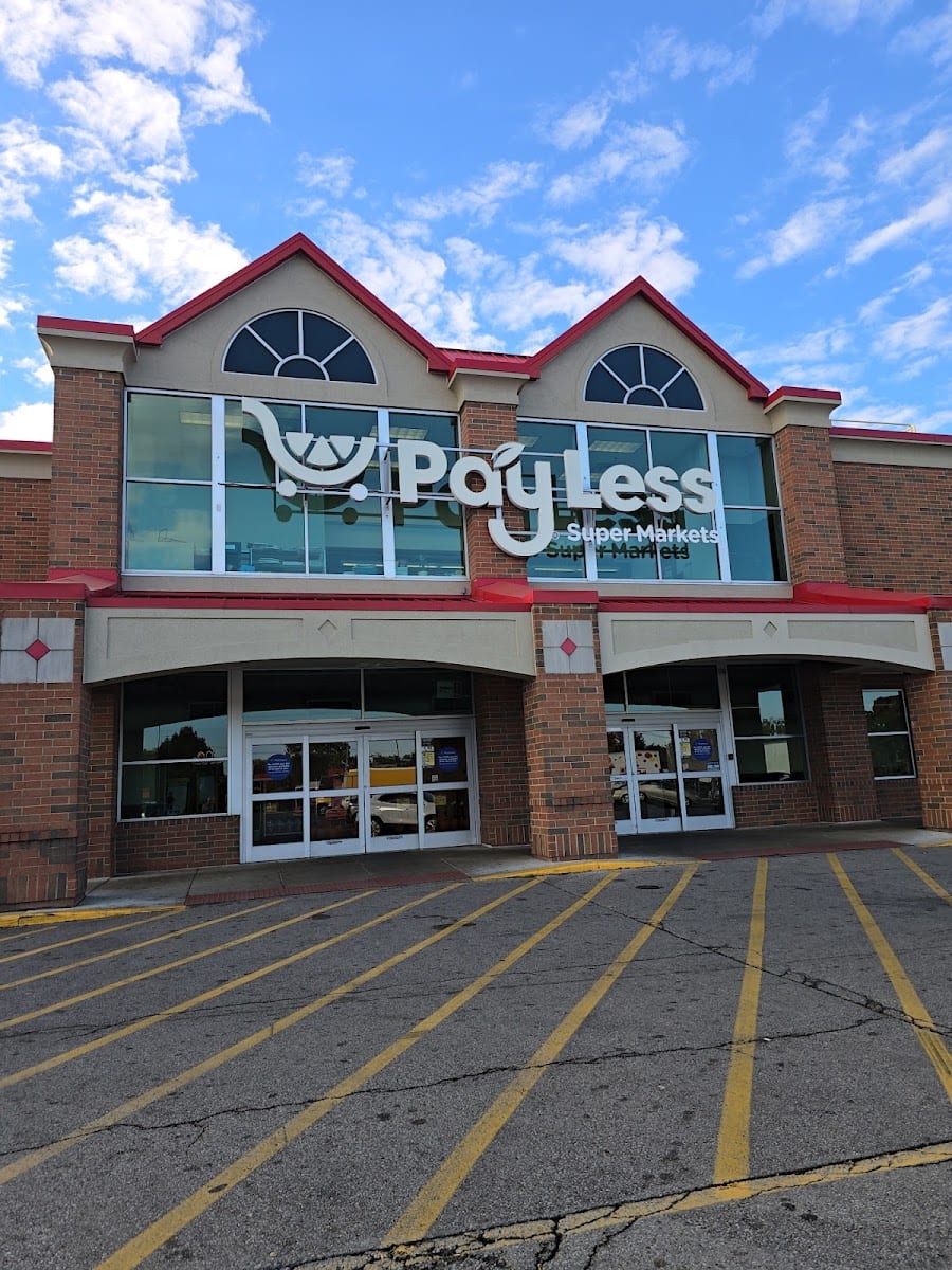 Pay Less, photo 3