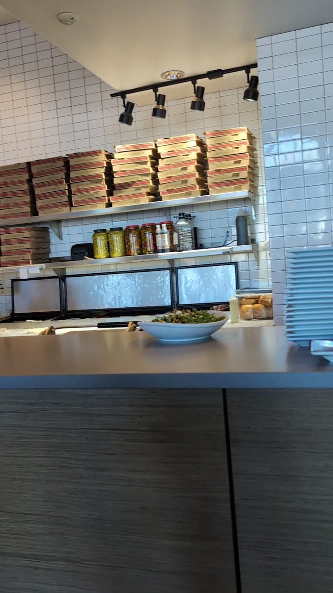 Sauce Pizza & Wine, photo 3