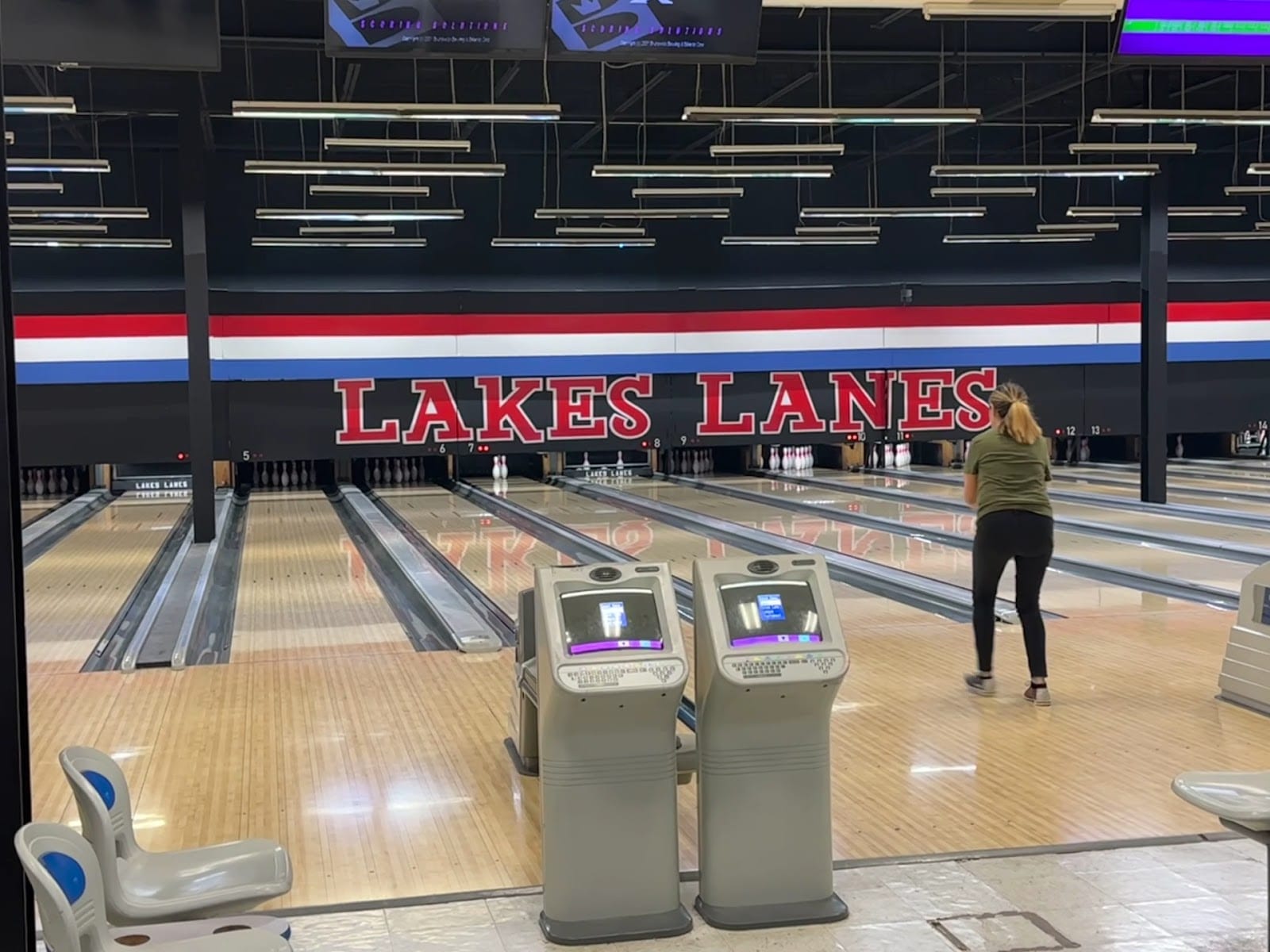 Lakes Lanes Bowling Alley, photo 3