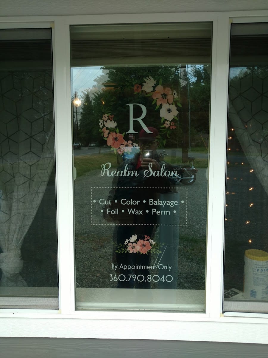 Realm Salon