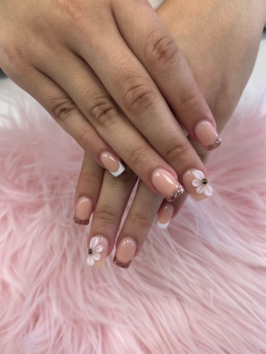Moon Nails, photo 2