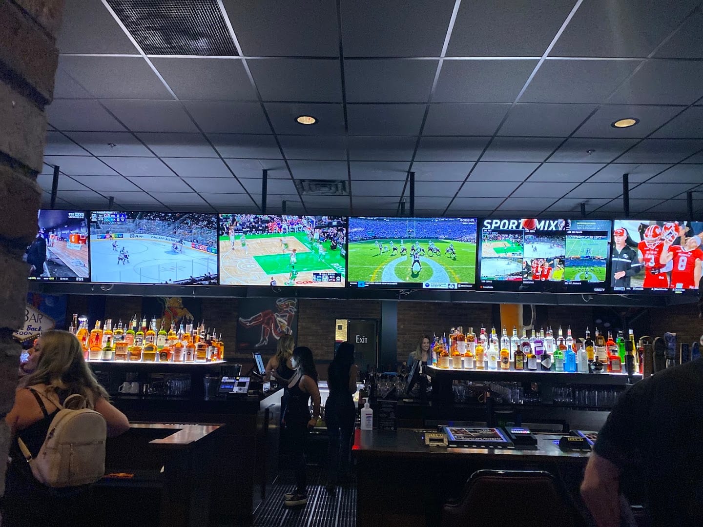 The Bar @ Center Pointe, photo 3