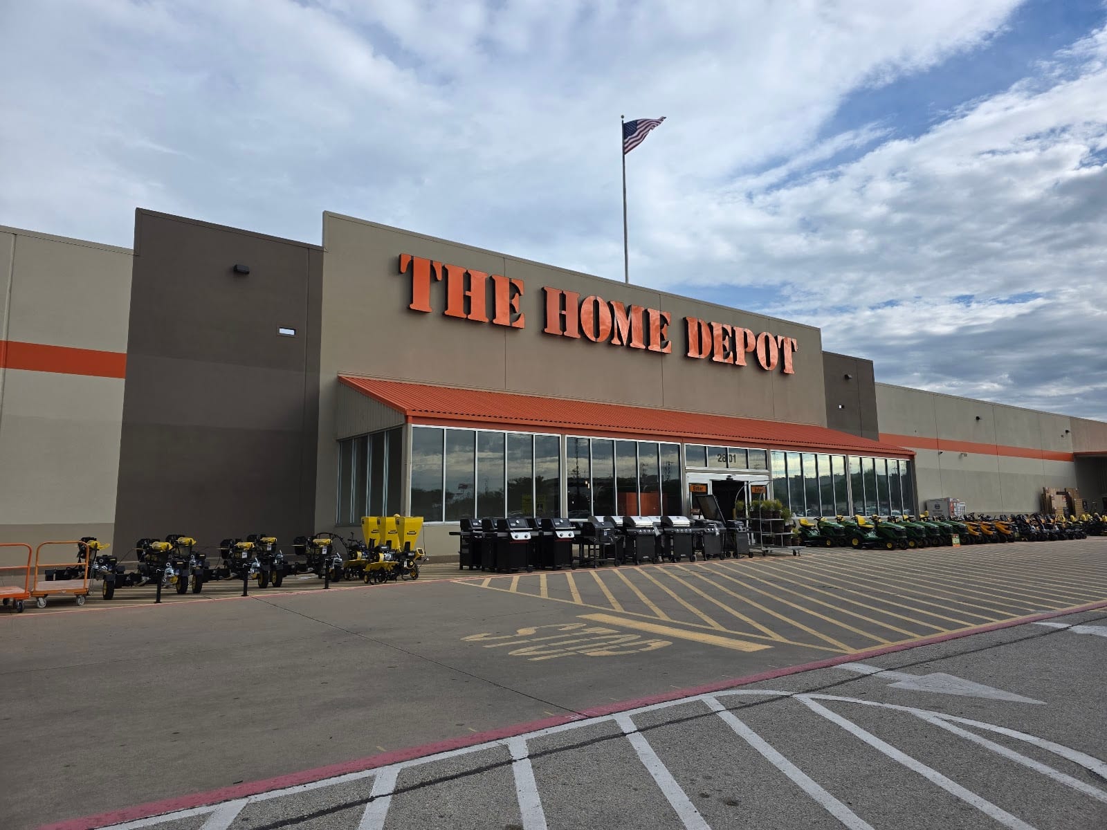 The Home Depot, photo 2