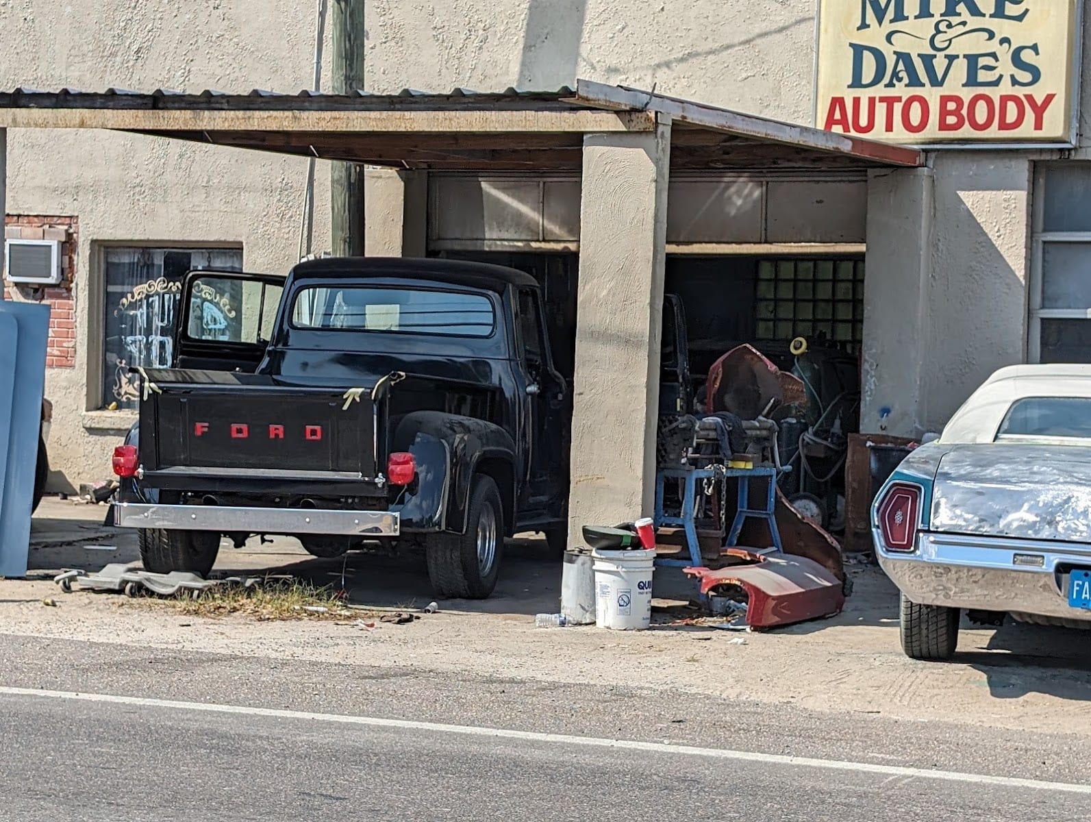 Dave's Auto Body
