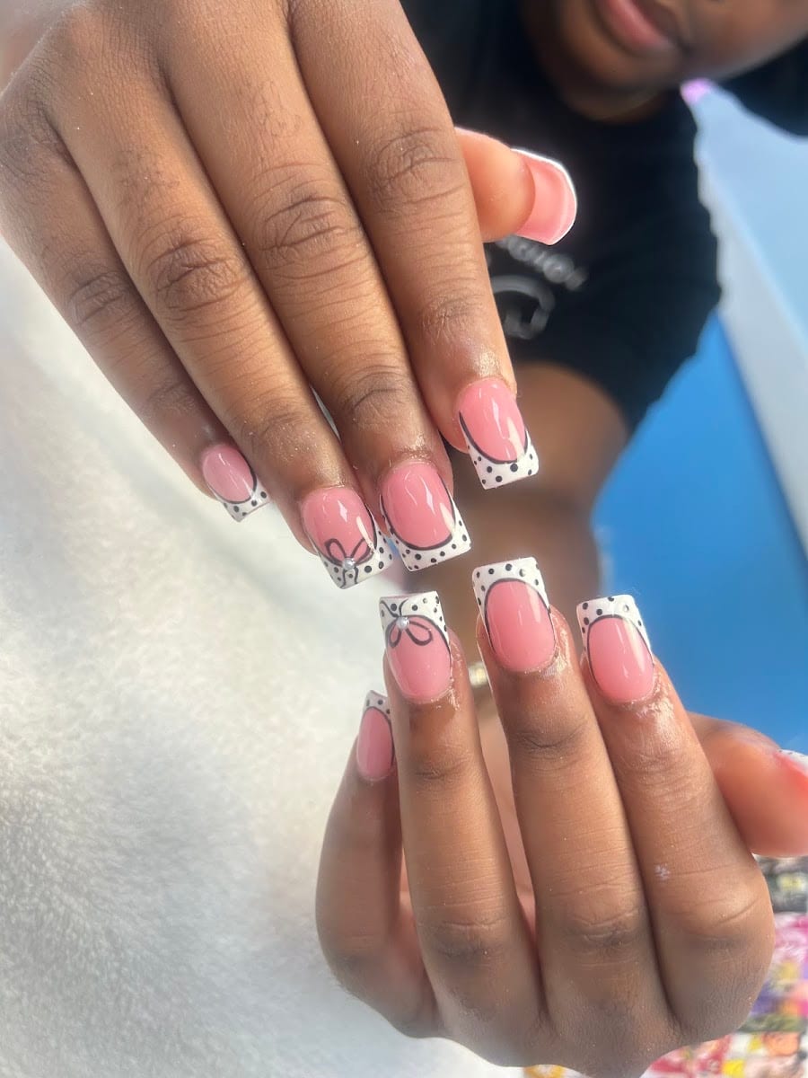 V N Nails, photo 3