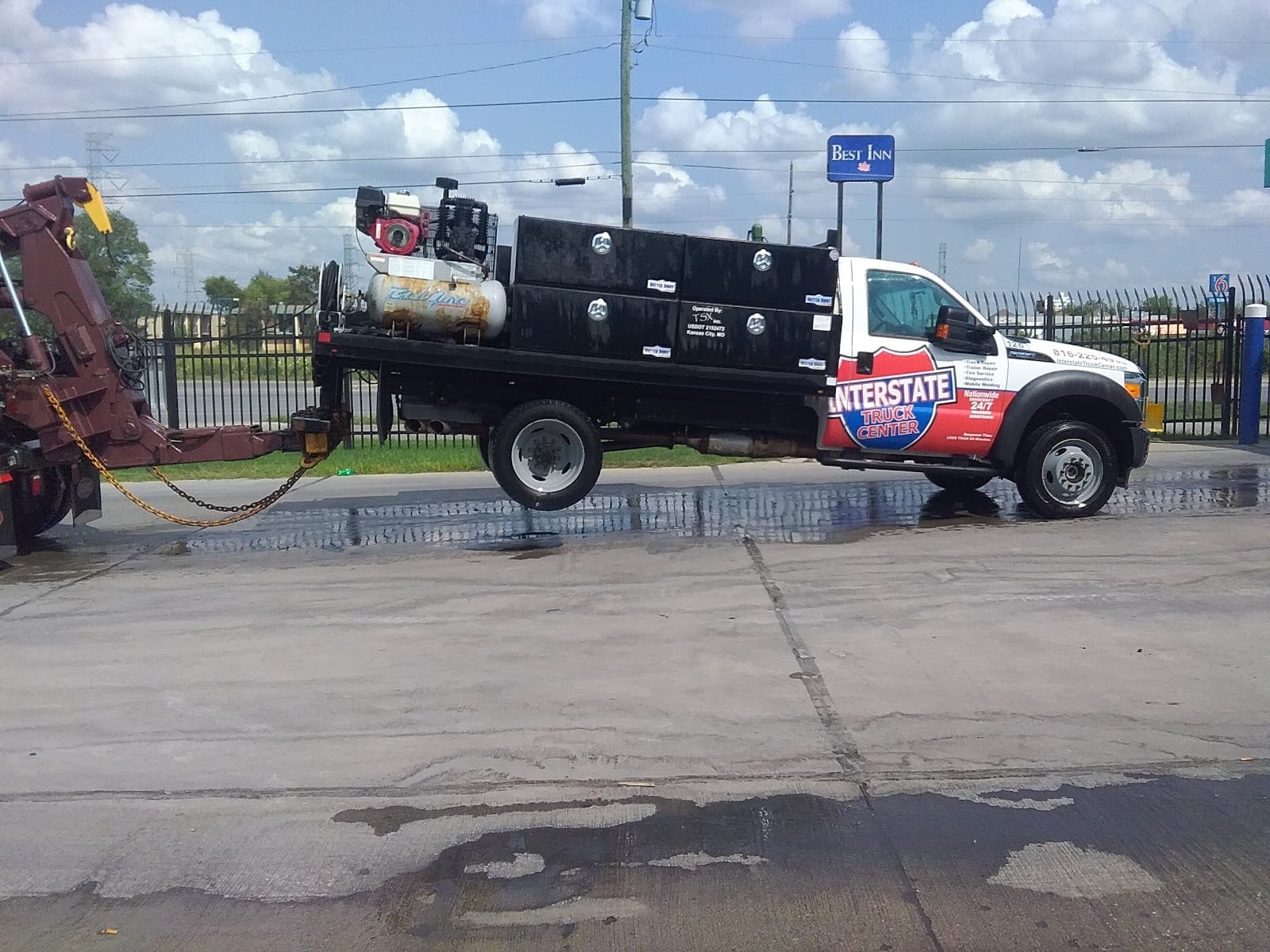 Travis Truck, photo 2