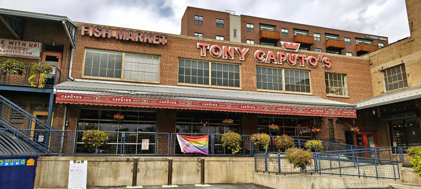 Caputo's Market & Deli, photo 3