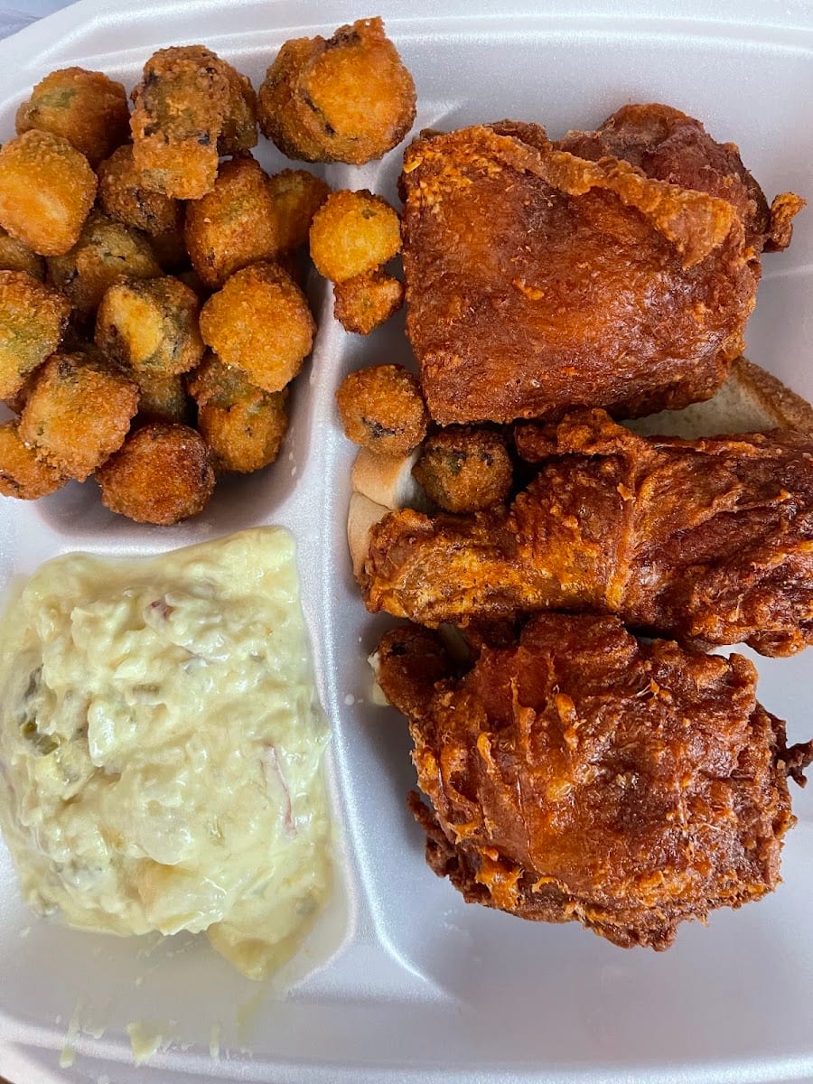 Gus's World Famous Fried Chicken